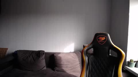 Nick   online show from October 6, 2025, 7:17 am