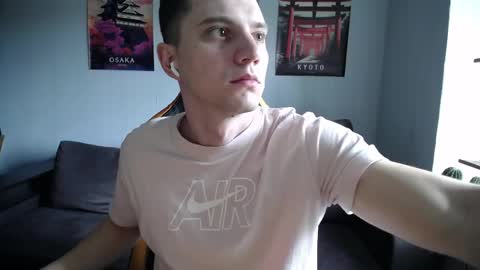 Nick   online show from April 17, 2026, 12:41 pm