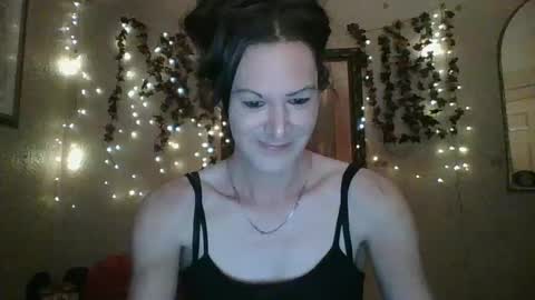 sillymillie0 online show from October 14, 2025, 12:11 am