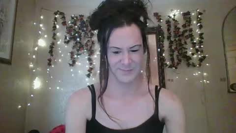 sillymillie0 online show from January 17, 2026, 8:12 pm