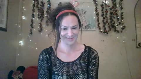 sillymillie0 online show from June 19, 2026, 6:34 pm
