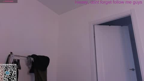 Snapshot of thestaronsky chatting on May 21, 2026, 10:00 am Lucia online show from May 21, 2026, 10:00 am