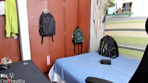 Nicole online show from February 19, 2026, 1:51 pm