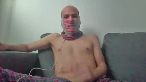 Scarf guy online show from April 9, 2026, 6:41 am