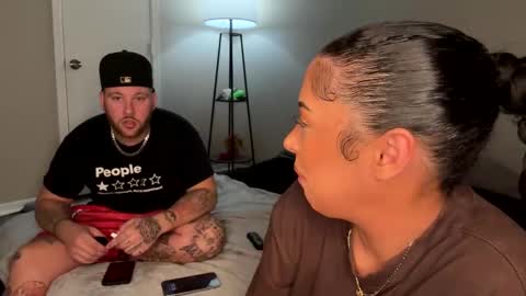 Snapshot of theviberoom chatting on November 5, 2025, 2:00 am The Vibe Room online show from November 5, 2025, 2:00 am