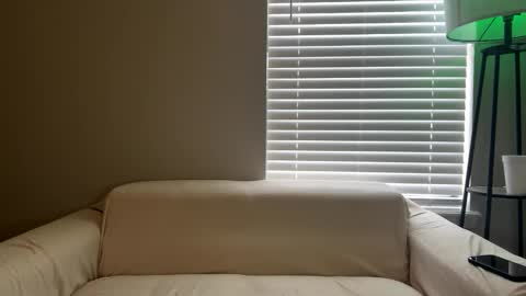 Snapshot of theviberoom chatting on November 19, 2025, 5:13 pm The Vibe Room online show from November 19, 2025, 5:13 pm