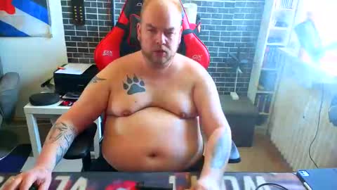 PupWolfy online show from April 23, 2026, 11:42 am