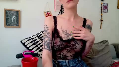 pinky promise online show from April 23, 2026, 12:15 pm