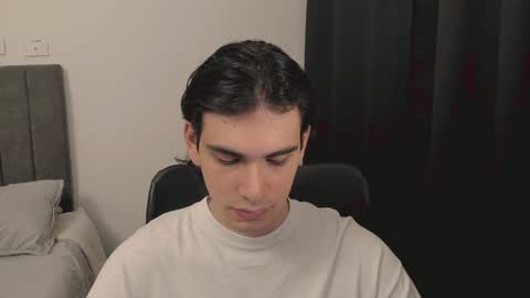 thiaan__ online show from December 10, 2024, 4:13 am