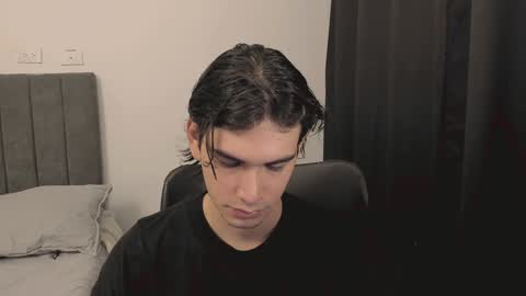 thiaan__ online show from December 17, 2024, 2:23 am