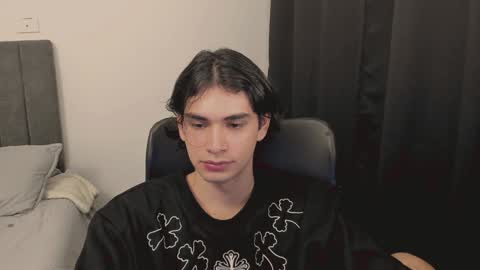 thiaan__ online show from December 26, 2024, 2:12 am