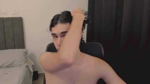 thiaan__ online show from December 31, 2024, 10:04 am