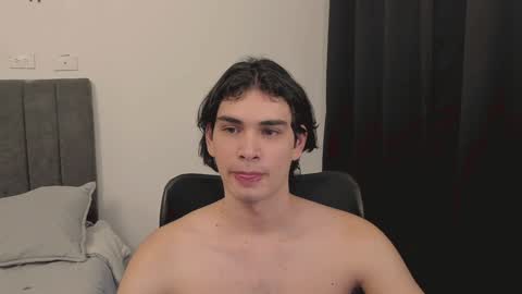 thiaan__ online show from December 31, 2024, 8:56 pm