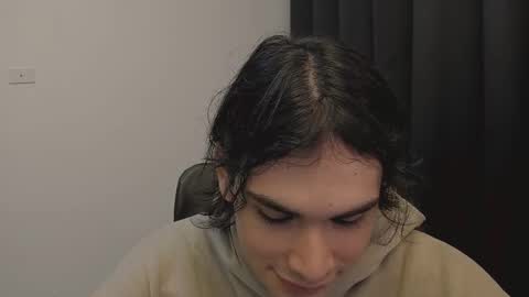 thiaan__ online show from February 20, 2025, 1:25 am