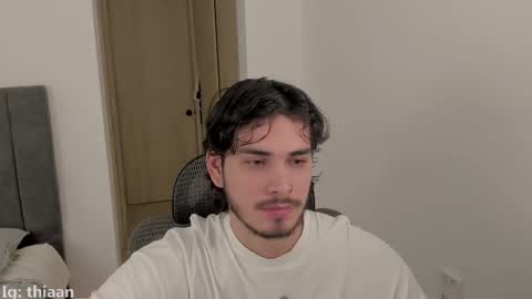 thiaan__ online show from September 11, 2025, 3:39 am