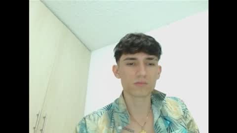 thiago_deseo69 online show from September 17, 2025, 11:17 pm