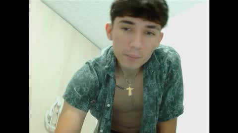 thiago_deseo69 online show from September 27, 2025, 8:36 pm