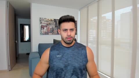 thiago_driussi online show from February 3, 2025, 12:47 pm