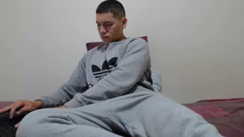 Thiago independent model online show from December 27, 2024, 11:06 am