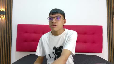 thiago_m17 online show from May 13, 2026, 11:40 am