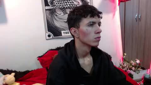 Snapshot of thiago_n_sam chatting on December 16, 2025, 3:22 am thiago_n_sam online show from December 16, 2025, 3:22 am