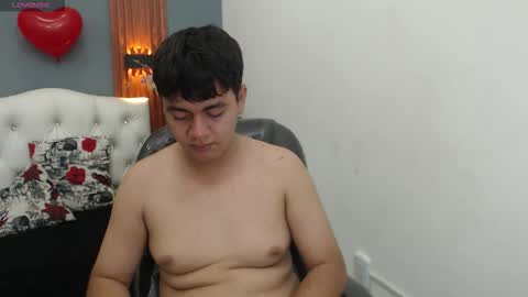 thiago_saenzz online show from March 5, 2026, 5:31 pm