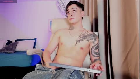 Thiago Winteer online show from April 10, 2026, 12:49 am