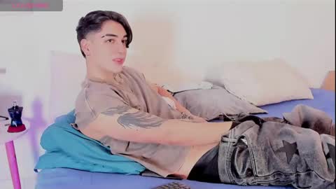 Thiago Winteer online show from April 25, 2026, 3:53 am