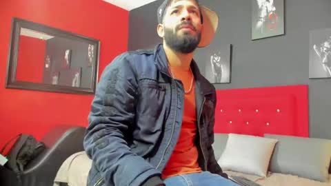 Thia Gomez online show from September 30, 2025, 12:21 pm