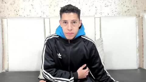 Thiago   online show from March 6, 2025, 12:43 am