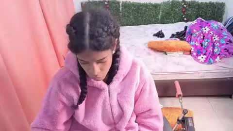 Snapshot of thiana_horny chatting on July 4, 2026, 12:33 pm thiana_horny online show from July 4, 2026, 12:33 pm