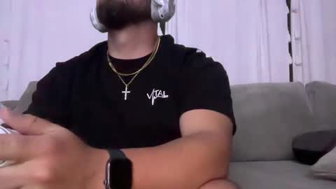 thiccbull12 online show from February 15, 2026, 7:51 am