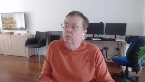 Play online show from December 18, 2024, 11:34 am