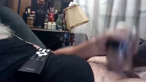 thickcock00088 online show from September 26, 2025, 11:58 am