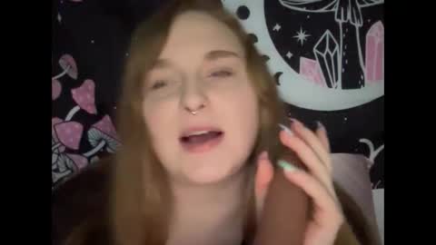 Ariel online show from January 30, 2025, 10:41 pm