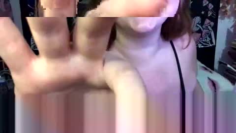 Ariel online show from September 27, 2025, 1:38 pm