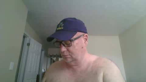 Snapshot of thickwhiteload chatting on May 13, 2026, 5:10 pm thickwhiteload online show from May 13, 2026, 5:10 pm