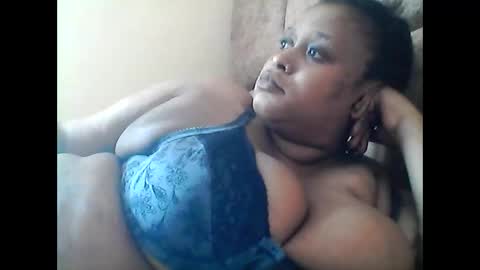 thicky_sandra online show from April 23, 2026, 8:02 am