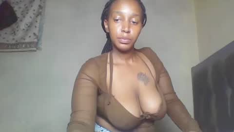 thickymamii online show from May 27, 2026, 10:07 pm
