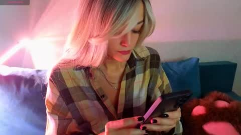 thief_of_hearts_ online show from September 10, 2025, 9:53 am