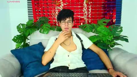 Thiago Saenzz online show from February 24, 2026, 4:05 pm