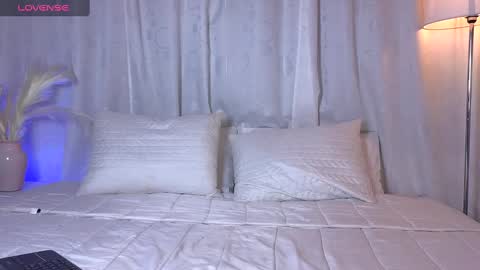 TIFFANY  online show from January 23, 2025, 11:15 am