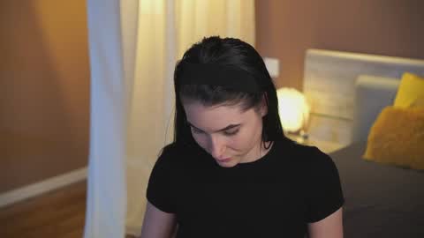 Lilly online show from April 19, 2026, 6:10 pm