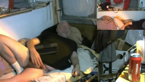 Snapshot of thisguyscott976866 chatting on February 10, 2026, 1:43 am Thisguyscott online show from February 10, 2026, 1:43 am