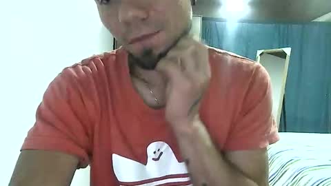 Snapshot of thomas2wood chatting on April 15, 2026, 3:24 am Thomas2Wood online show from April 15, 2026, 3:24 am