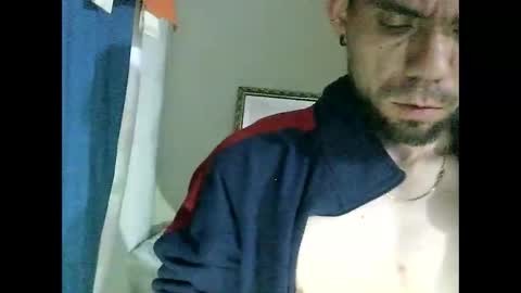 Snapshot of thomas2wood chatting on May 15, 2026, 12:28 am Thomas2Wood online show from May 15, 2026, 12:28 am