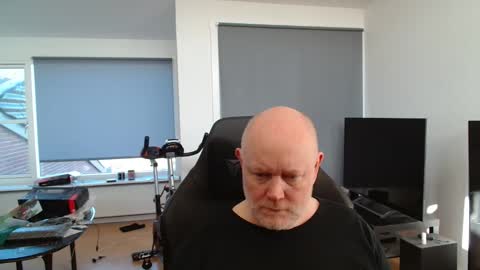 thomas315627 online show from April 27, 2026, 6:22 am