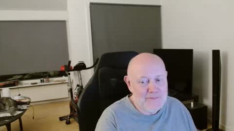 thomas315627 online show from May 19, 2026, 10:49 pm