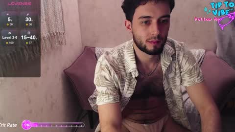 Snapshot of thomas_blackfield chatting on January 20, 2025, 8:29 pm Thomas online show from January 20, 2025, 8:29 pm