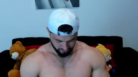 Thomas Brandon online show from January 19, 2025, 1:32 am